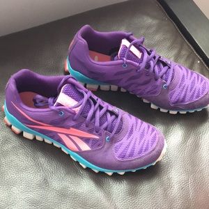 Reebok Flex sneakers big kids girls sz 6 womans 8